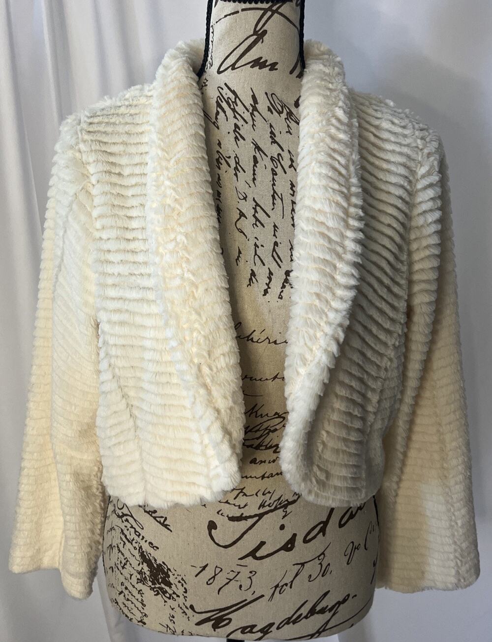 Amanda Charles Cream Faux Fur Bolero Shrug Jacket Women’s Large Luxury Soft
